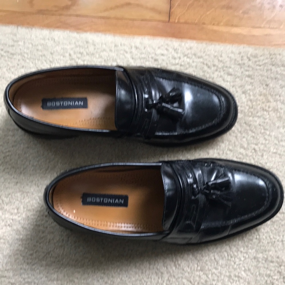 Men’s Bostonian Loafers Size 8M